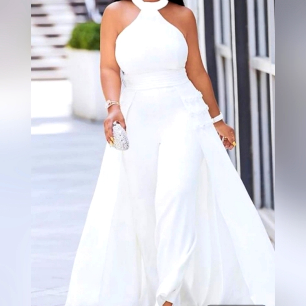 White Jumpsuit halter neck plus-sized 18/20